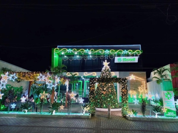 Sicredi Colíder: Neste domingo tem chegada do Papai Noel e distribuição de doces marcando Natal