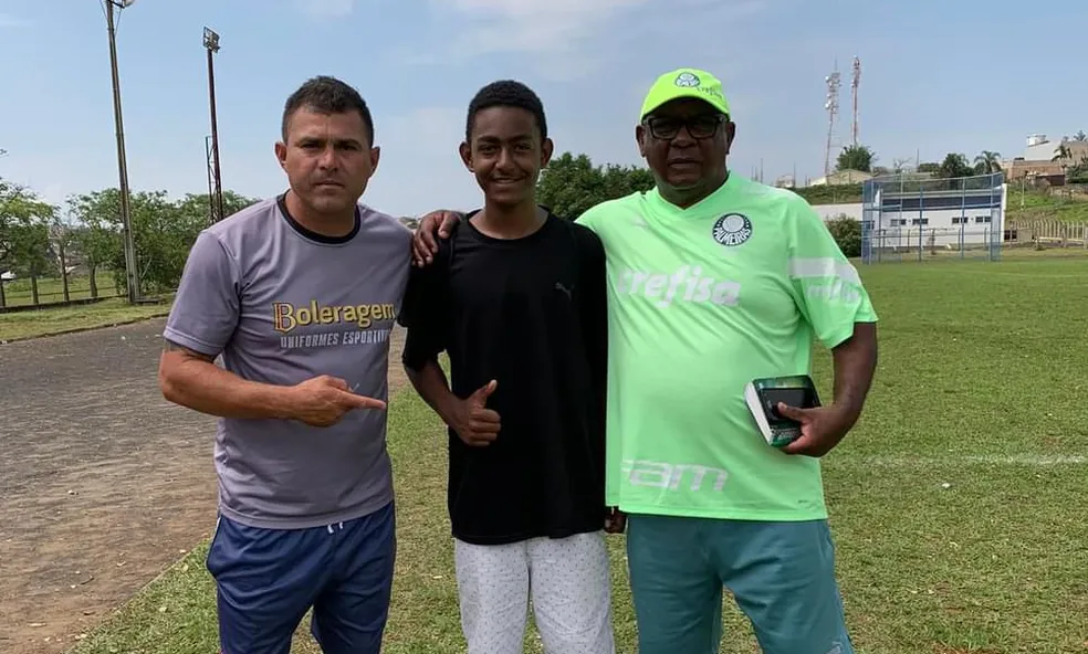 Adolescente é aprovado em 'peneira' do Palmeiras em Avaré: 'Dar o melhor pra minha família'