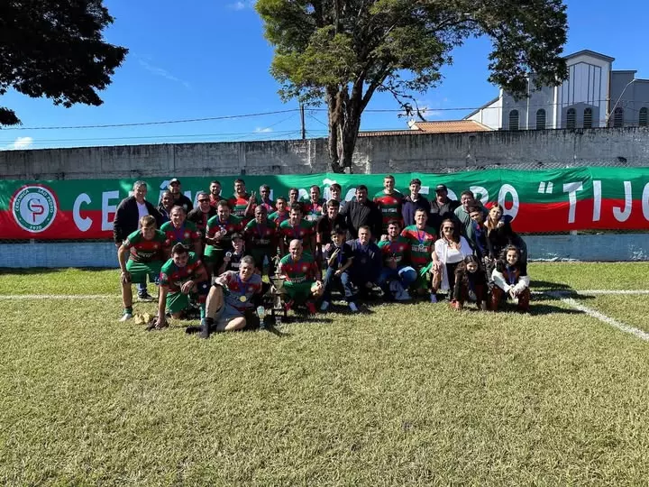 Cerâmica São Pedro é campeã da Copa Regional de Futebol Veteranos 40tinha em Taquarituba