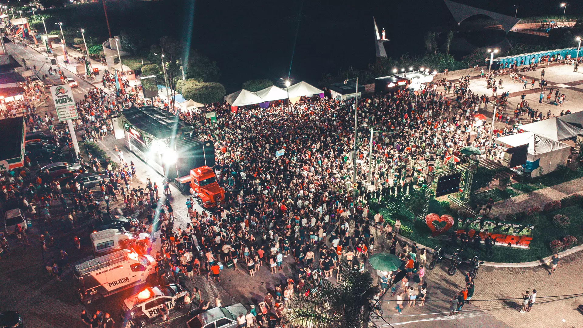 Carnaval de Várzea Alegre mantém força e atrai público com novo formato