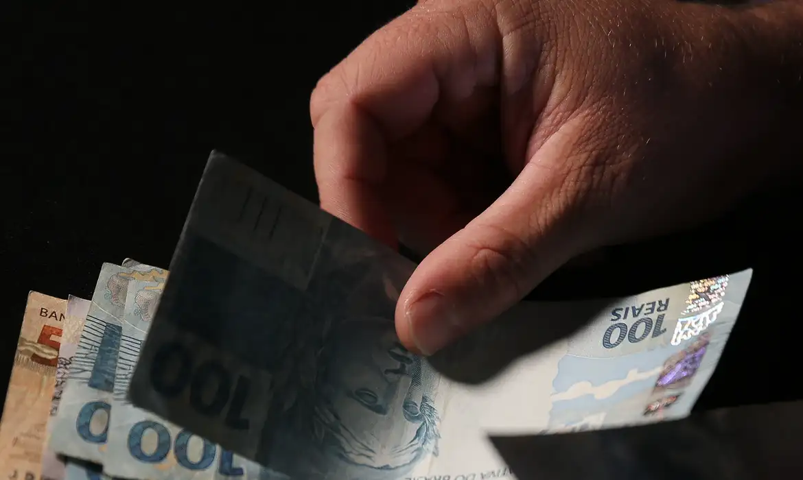 Justiça libera R$ 1,4 bilhão do INSS; veja quem recebe