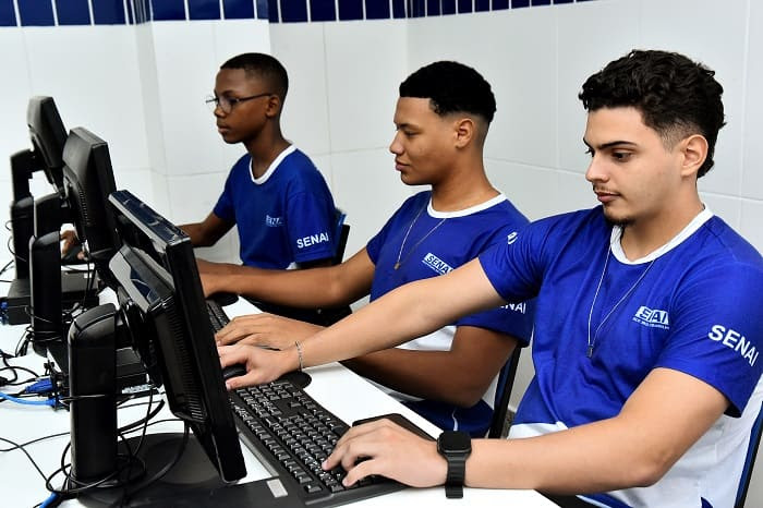 SENAI Bahia oferece 316 vagas gratuitas para Jovem Aprendiz na Região Metropolitana de Salvador