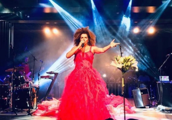 Vanessa da Mata realiza show em junho na capital baiana