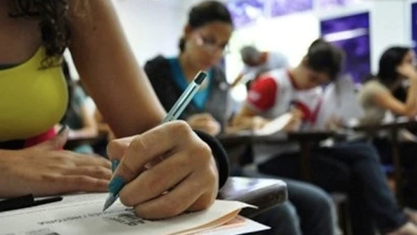 Concursos públicos oferecem mais de 500 vagas e salários de até R$ 44 mil em todo o país