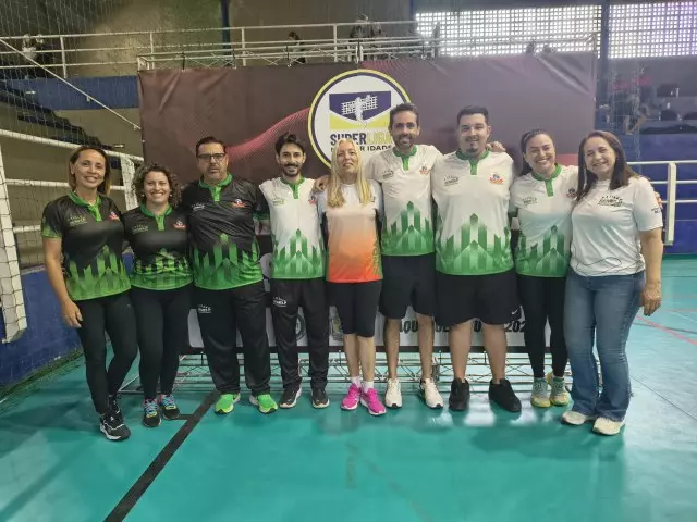 Vôlei Adaptado de Pinda Conquista Vice-Campeonato na Superliga da Melhor Idade 58+ Masculino