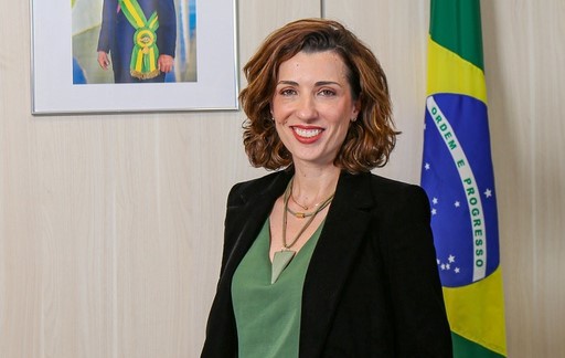 TROCA-TROCA NO PLANALTO ][ Fernanda Machiaveli assume o Ministério do Desenvolvimento Agrário