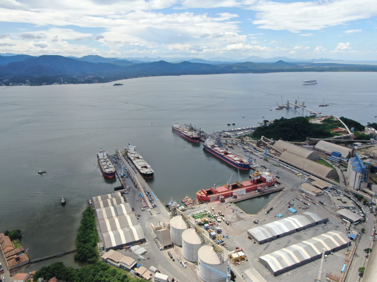 Movimentação de cargas no Porto de São Francisco cresce 7% nos primeiros sete meses de 2025