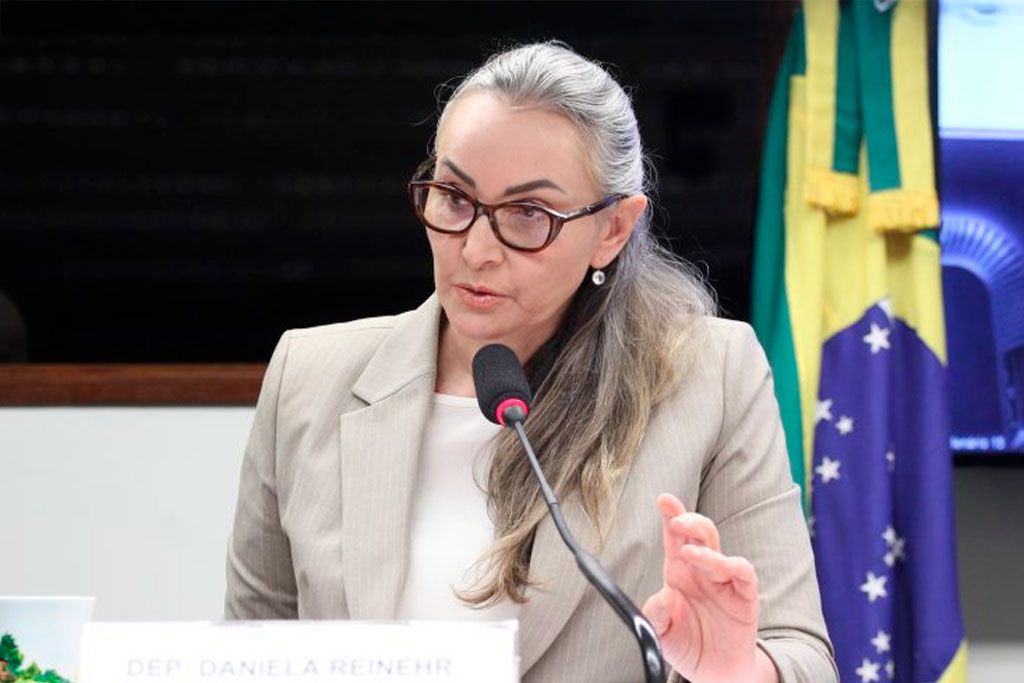 Deputada Daniela Reinehr intensifica defesa dos produtores de banana