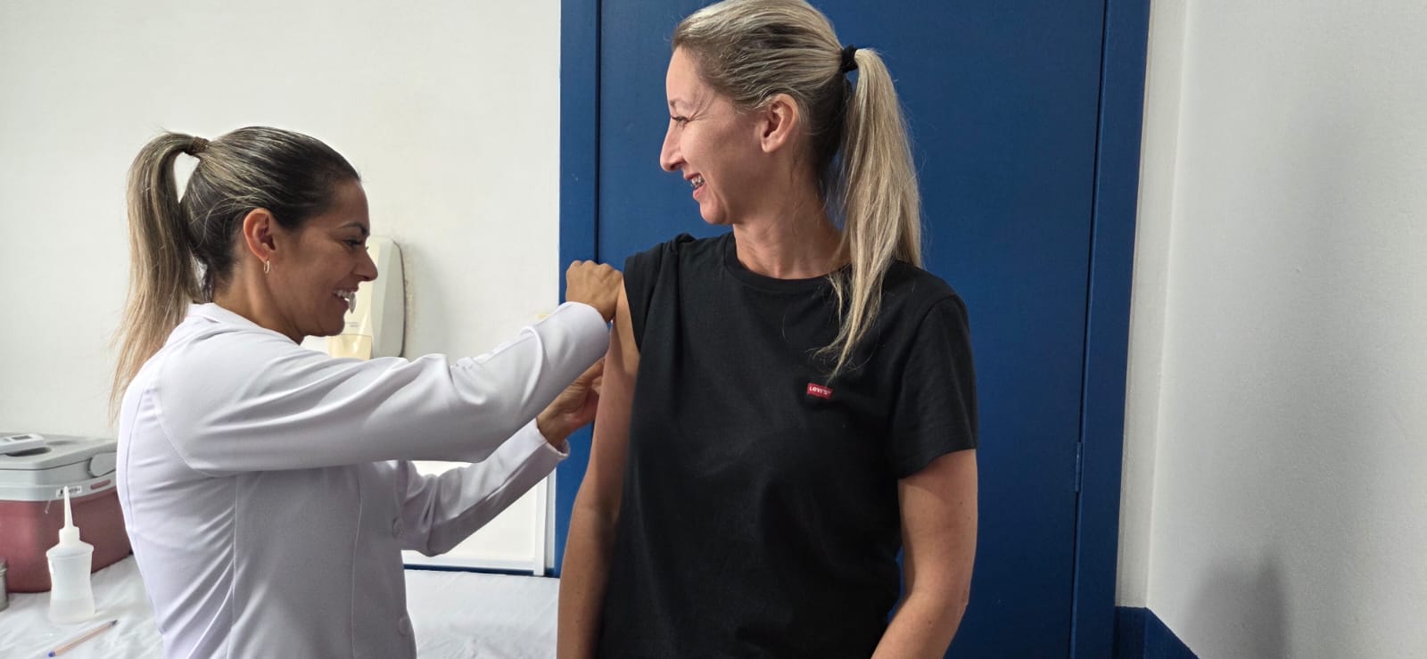 Barra Velha recebe vacina contra a dengue para servidores de campo na saúde