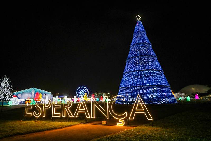 Crianças atendidas por instituições sociais participam de tarde de diversão no Nosso Natal