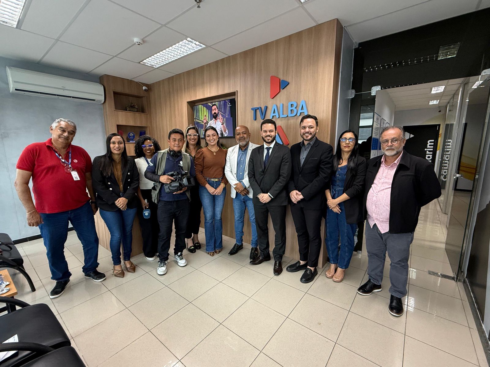 Câmara e Assembléia Legislativa discutem ampliação do sinal aberto da TV câmara Camaçari e implantação de programa de Educação Cidadã